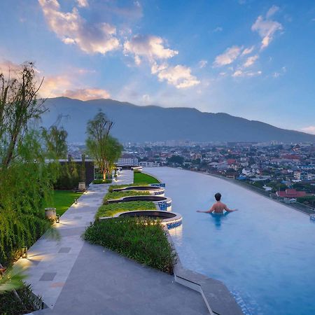 Luxury Condo Astra Sky River Condo Чиангмай Экстерьер фото