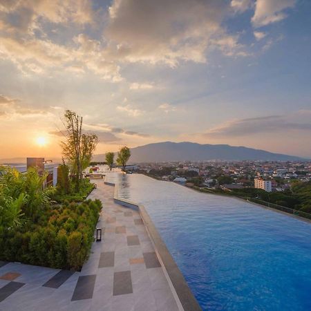 Luxury Condo Astra Sky River Condo Чиангмай Экстерьер фото