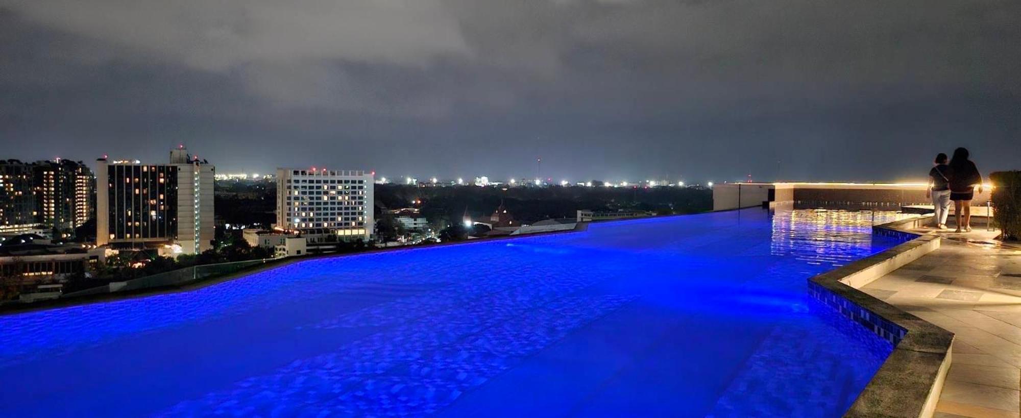 Luxury Condo Astra Sky River Condo Чиангмай Экстерьер фото